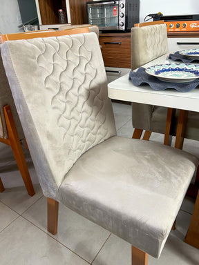 Mesa Sentra com 4 Cadeiras Bom Pastor